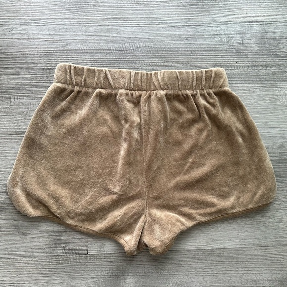 Essentials fear of god Tan Athletic Shorts with Elastic Waistband Sz M - Picture 2 of 5